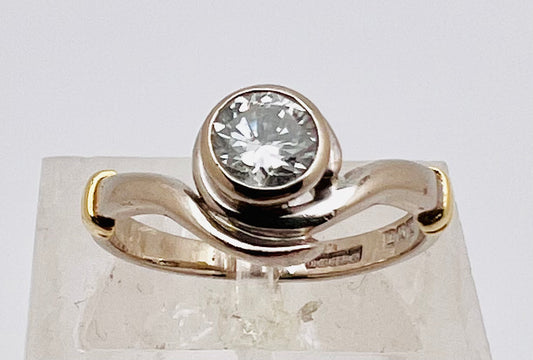 18k White and Yellow Gold Round 50pt Diamond Solitaire Ring