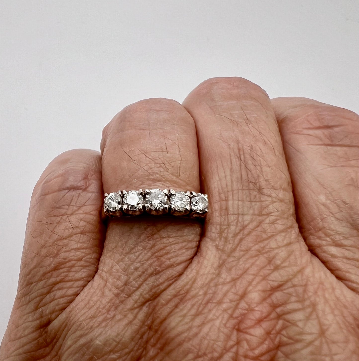 14k White Gold Round 55pt Diamond Row Set Ring