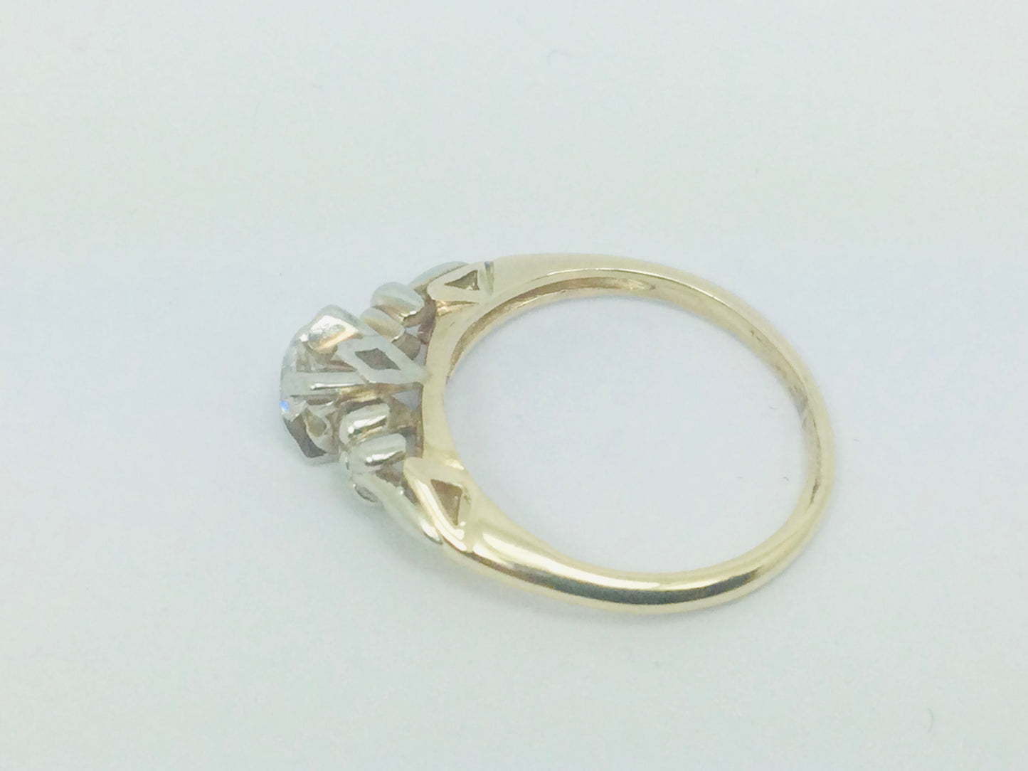 14k Yellow and White Gold Round Cut 14pt Diamond Ring