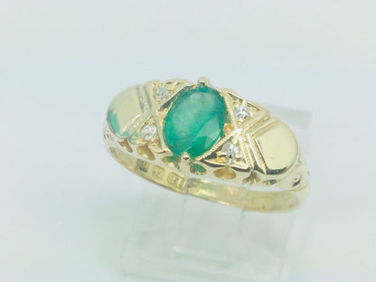 18k Yellow Gold Oval Cut 75pt Emerald May Birthstone & 6pt Diamond Ring