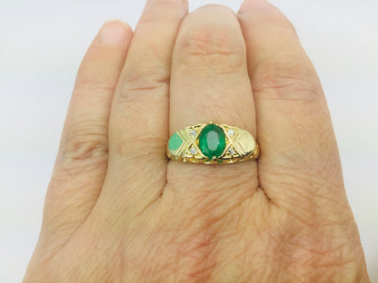 18k Yellow Gold Oval Cut 75pt Emerald May Birthstone & 6pt Diamond Ring