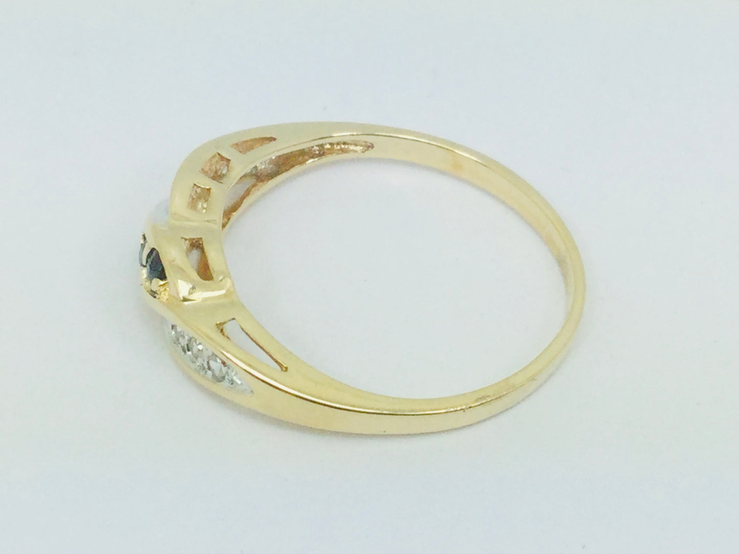 14k Yellow Gold Round Cut 9pt Sapphire & 6pt Diamond Ring