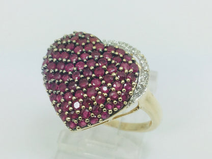 10k Yellow Gold Round Cut 1.6ct Ruby July Birthstone & 5pt Diamond Heart Cluster Ring