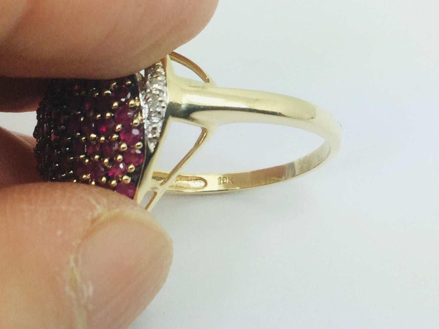 10k Yellow Gold Round Cut 1.6ct Ruby July Birthstone & 5pt Diamond Heart Cluster Ring