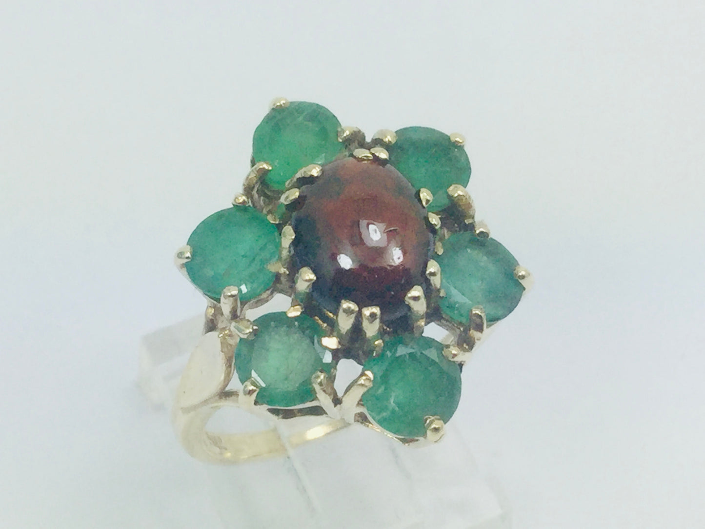 10k Yellow Gold Cabochon Garnet & Round Cut Emerald May Birthstone Floral Ring