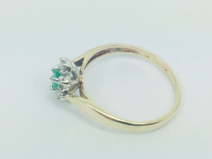 10-14k Yellow Gold Oval Cut 20pt Emerald May Birthstone & 8pt Diamond Halo Ring