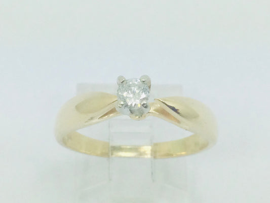 14k Yellow Gold Round Cut 18pt Diamond Solitaire Ring