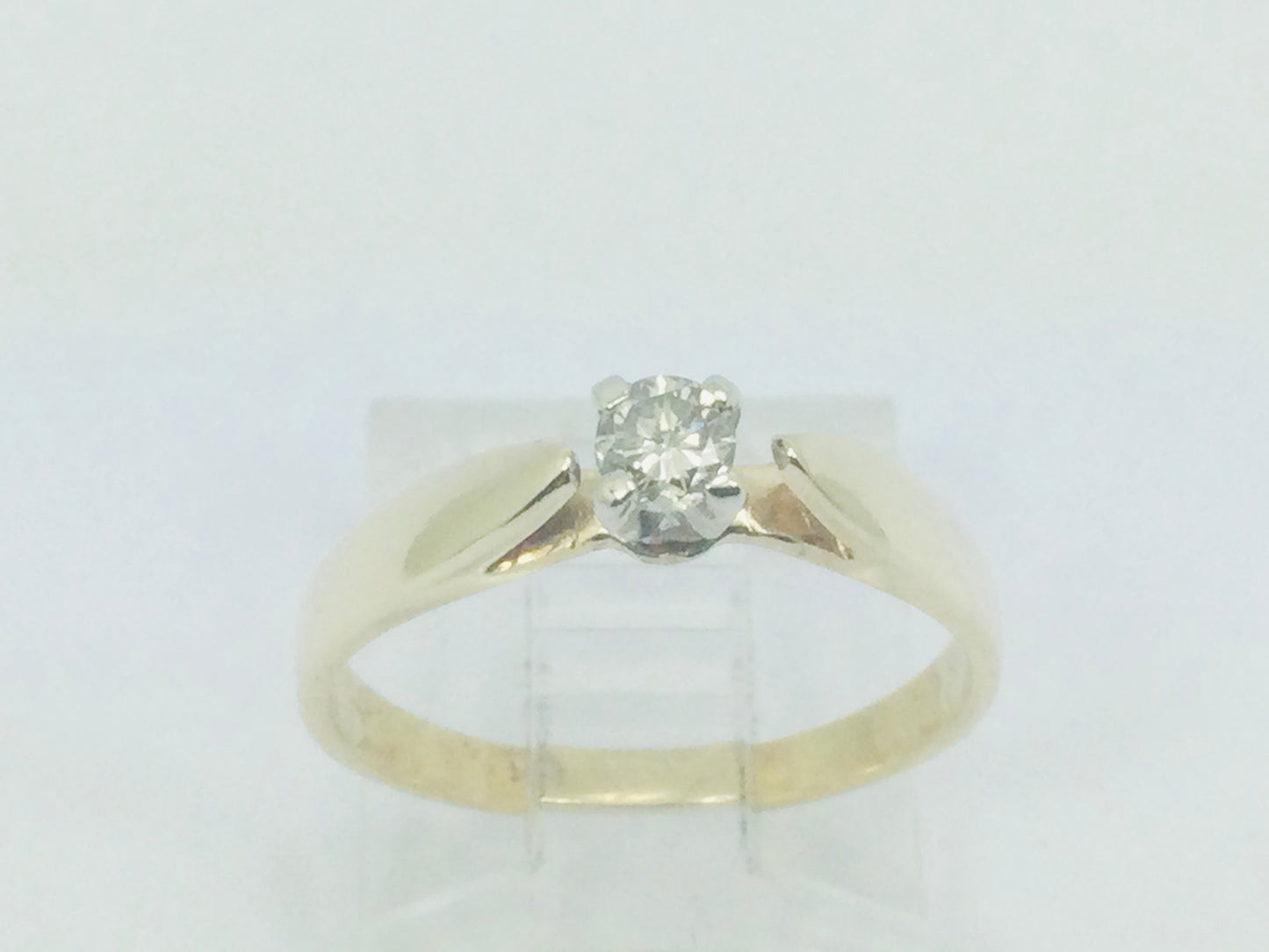 10k Yellow Gold Round Cut 14pt Diamond Solitaire Ring