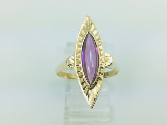 18k Yellow Gold Marquise Cut Cabochon Amethyst February Birthstone Ring