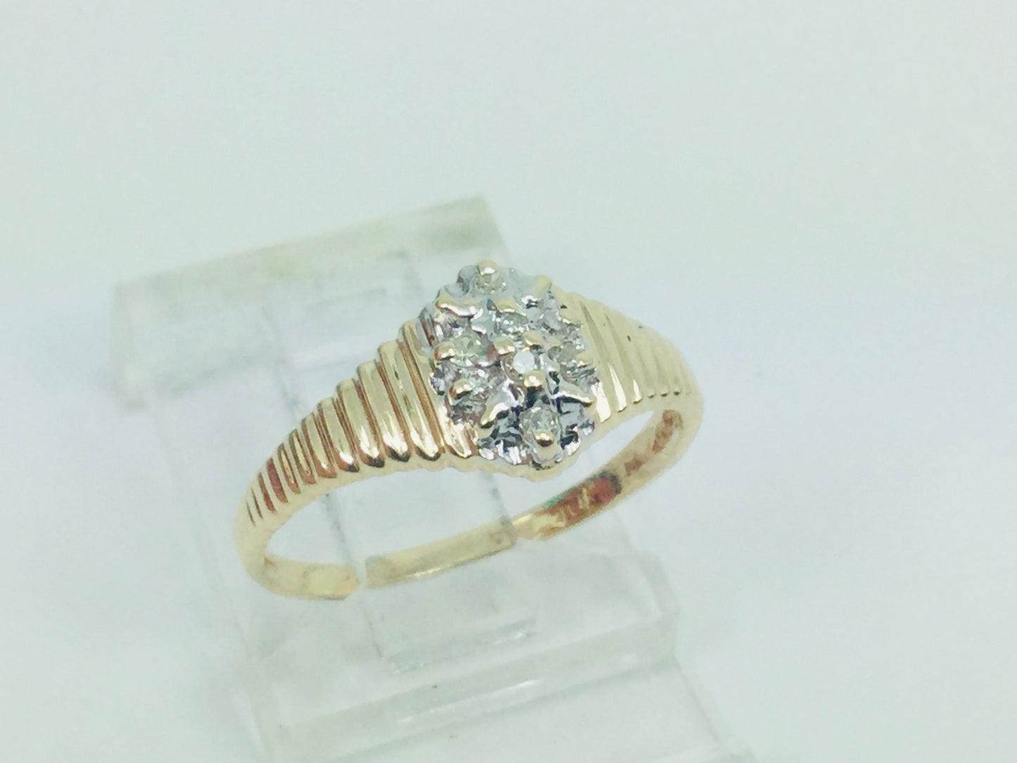 10k Yellow Gold Round Cut 8pt Diamond Cluster Ring