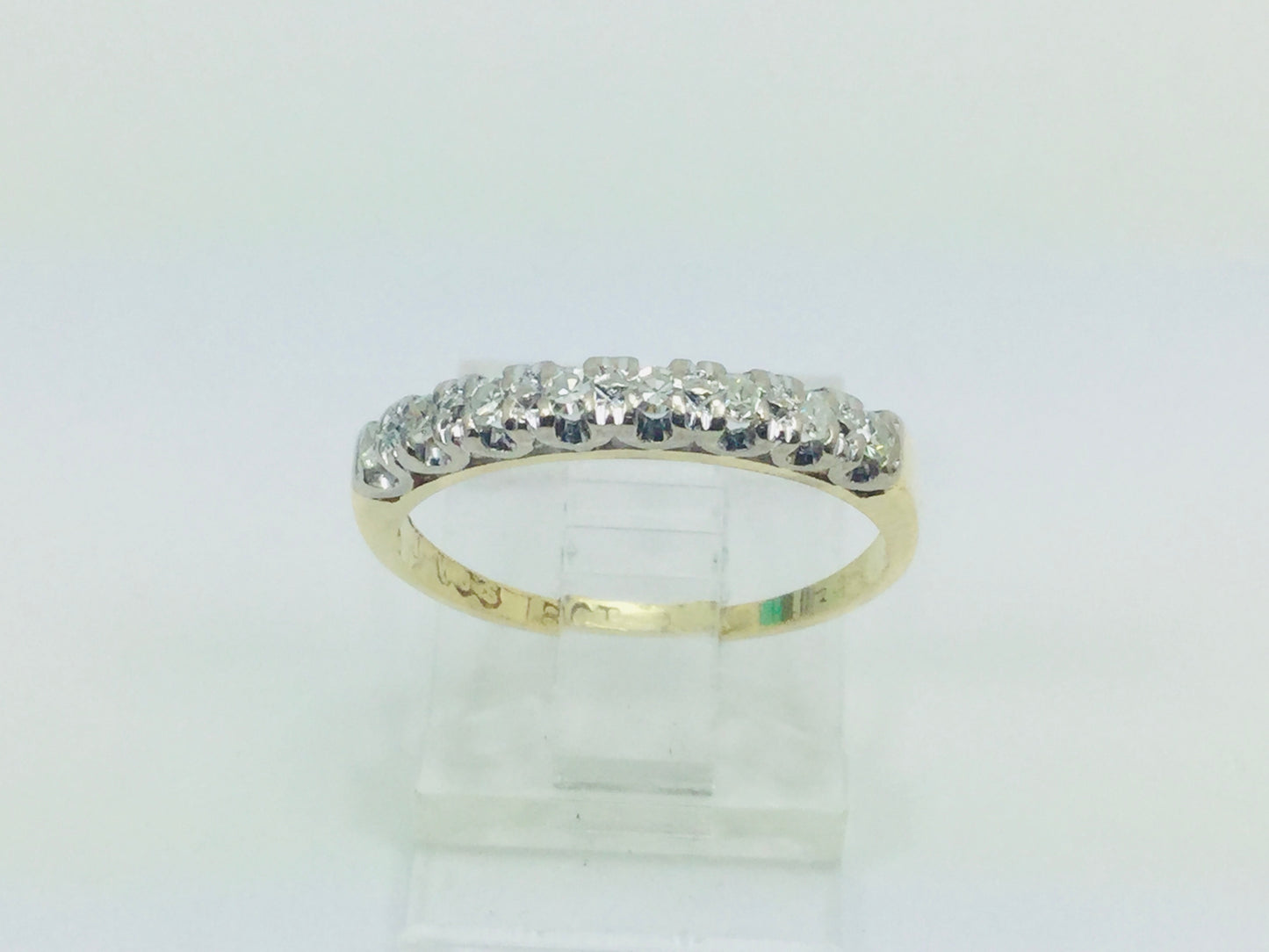 18k Yellow Gold Round Cut 16pt Diamond Row Set Ring