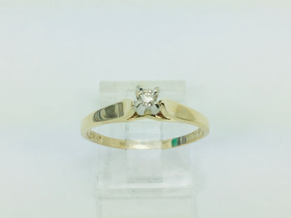 10k Yellow Gold Round Cut 6pt Solitaire Diamond Ring