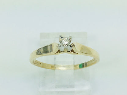 10k Yellow Gold Round Cut 6pt Solitaire Diamond Ring