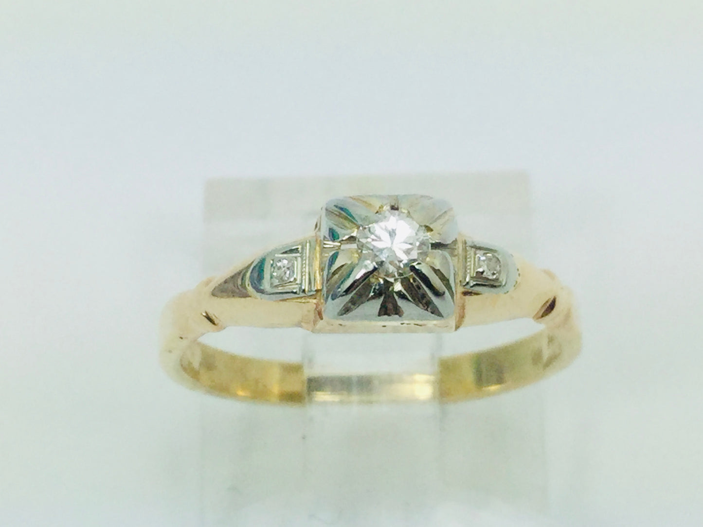 14k Yellow Gold Round Cut 8pt Diamond with Accents Ring