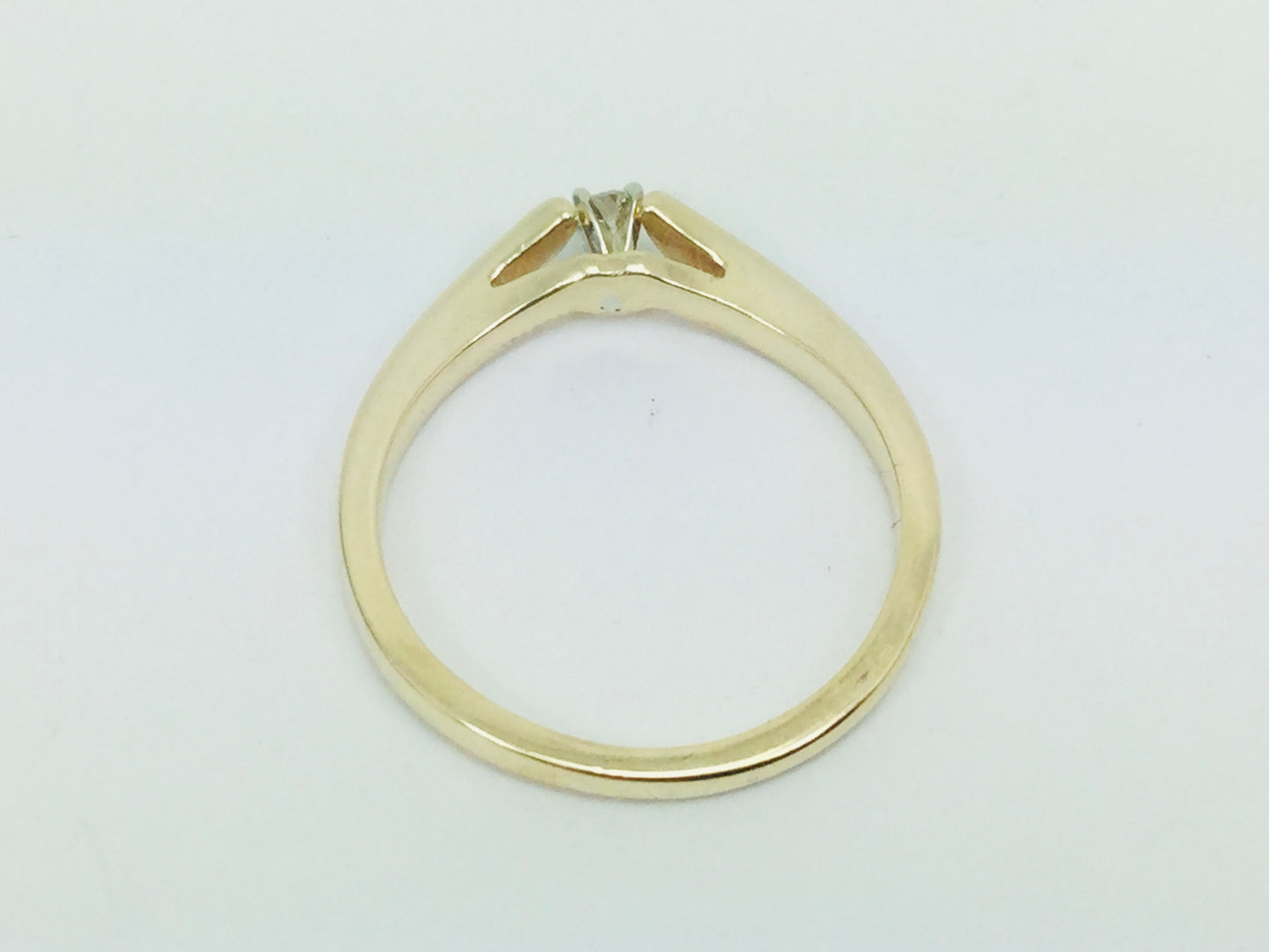 14k Yellow Gold Round Cut 4pt Diamond Solitaire Ring