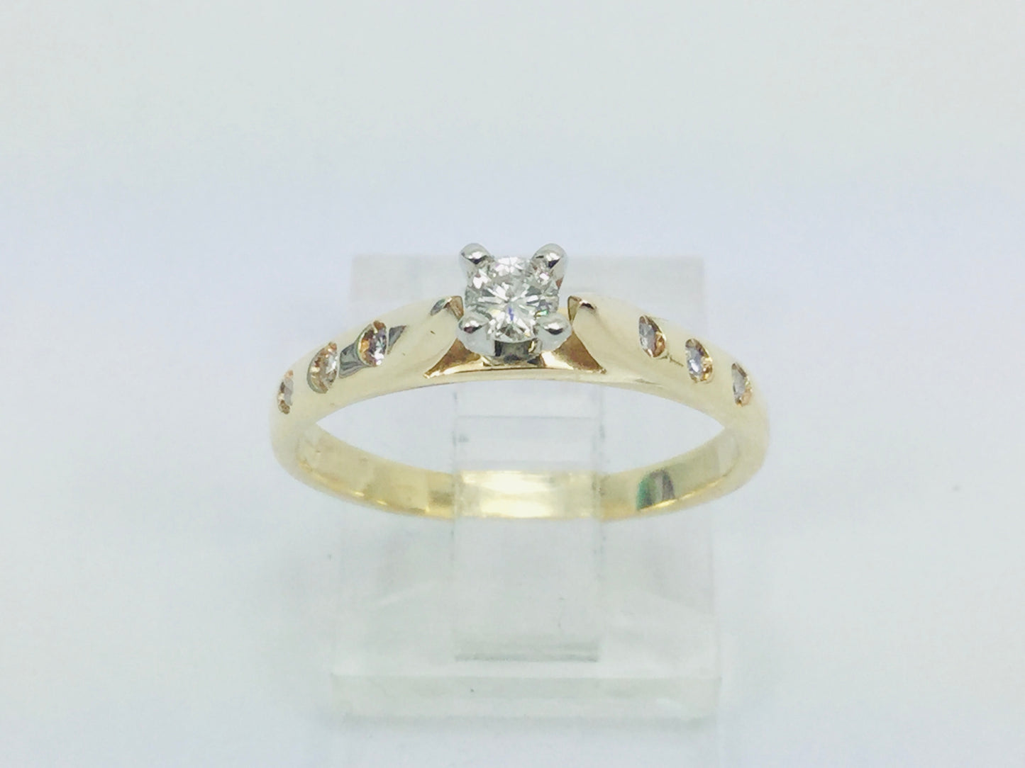 14k Yellow Gold Round Cut 21pt Diamond Solitaire with Accents Ring