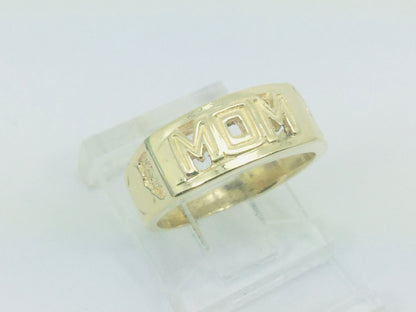 10k Yellow Gold 'Mom' Heart Love Ring