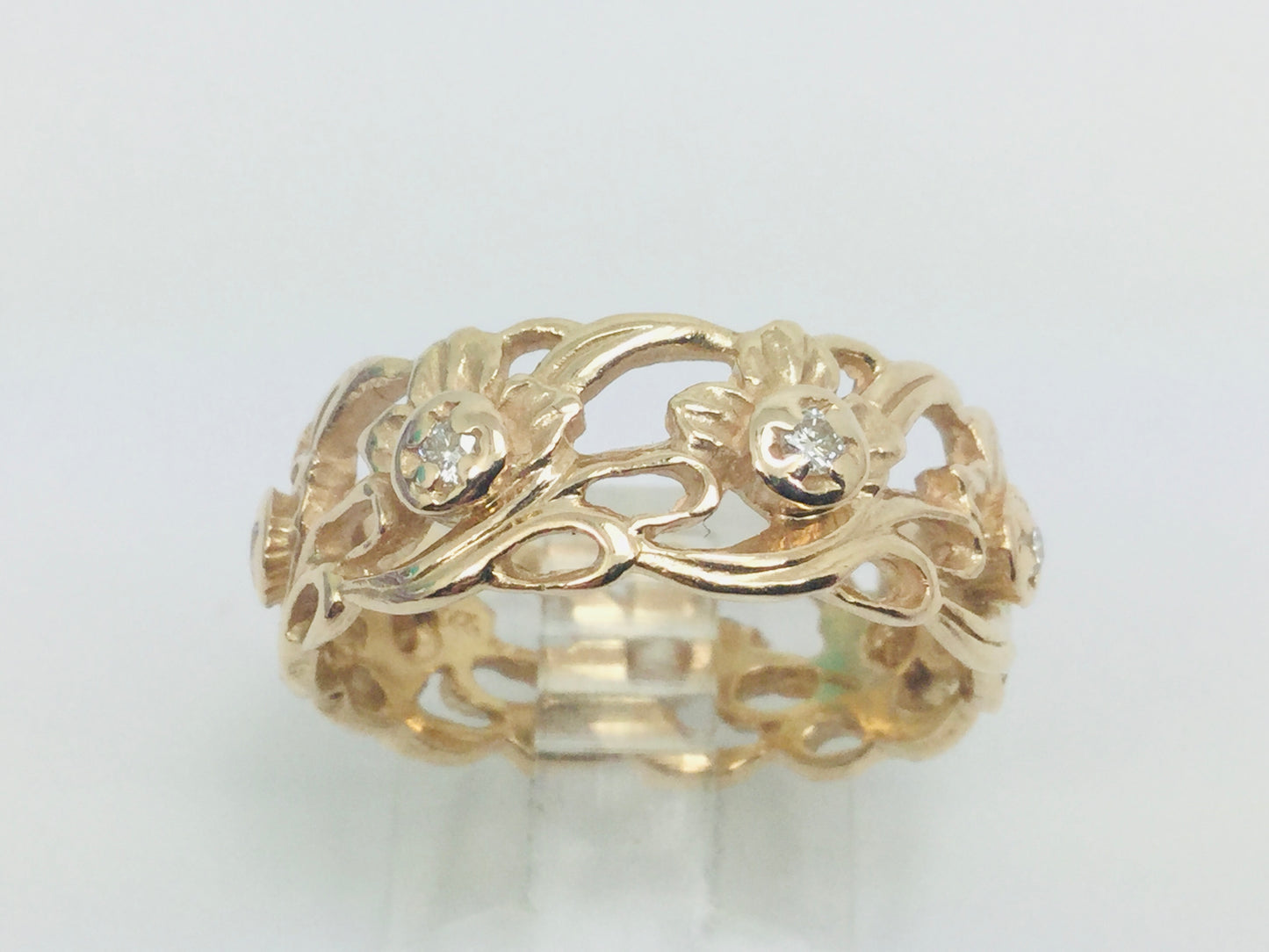 14k Yellow Gold Round Cut 7pt Diamond Flower Band Ring