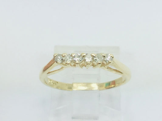 10k Yellow Gold Round Cut 20pt Row Set Diamond Ring