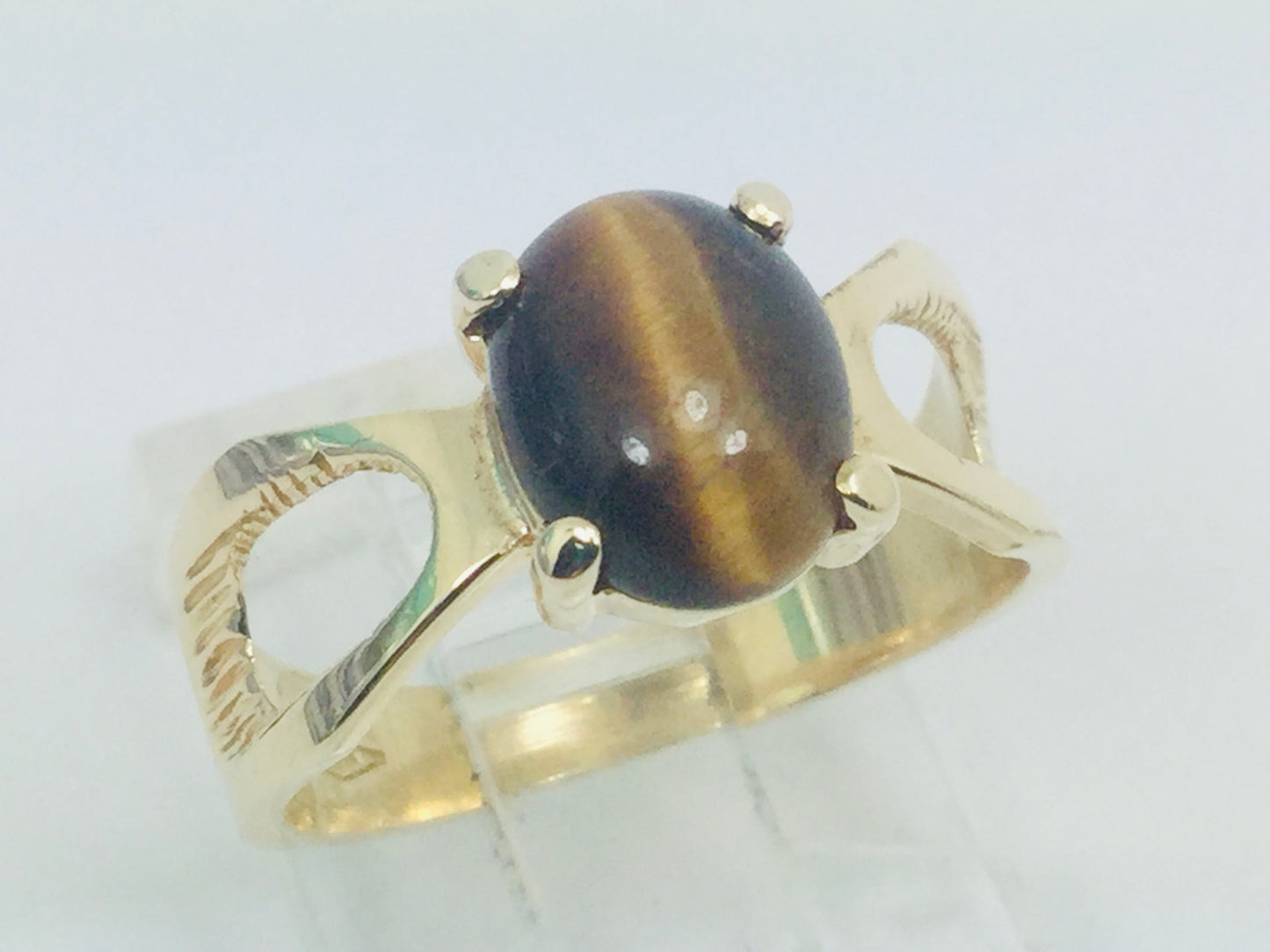 10k Yellow Gold Oval Cut Cabochon Tiger Eye Ring