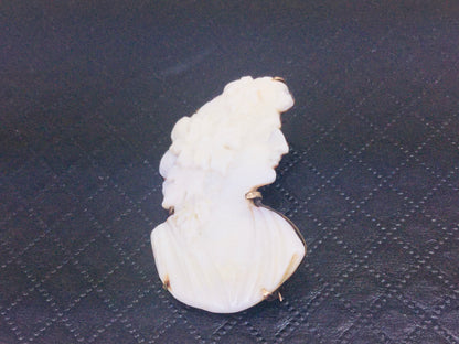 10k Gold Cameo Carved Brooch Pin