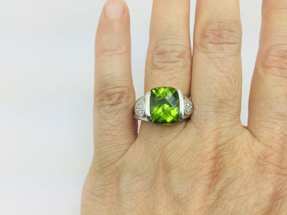 14k White Gold Cushion Cut 5ct Peridot August Birthstone & 9pt Diamond Accent Ring