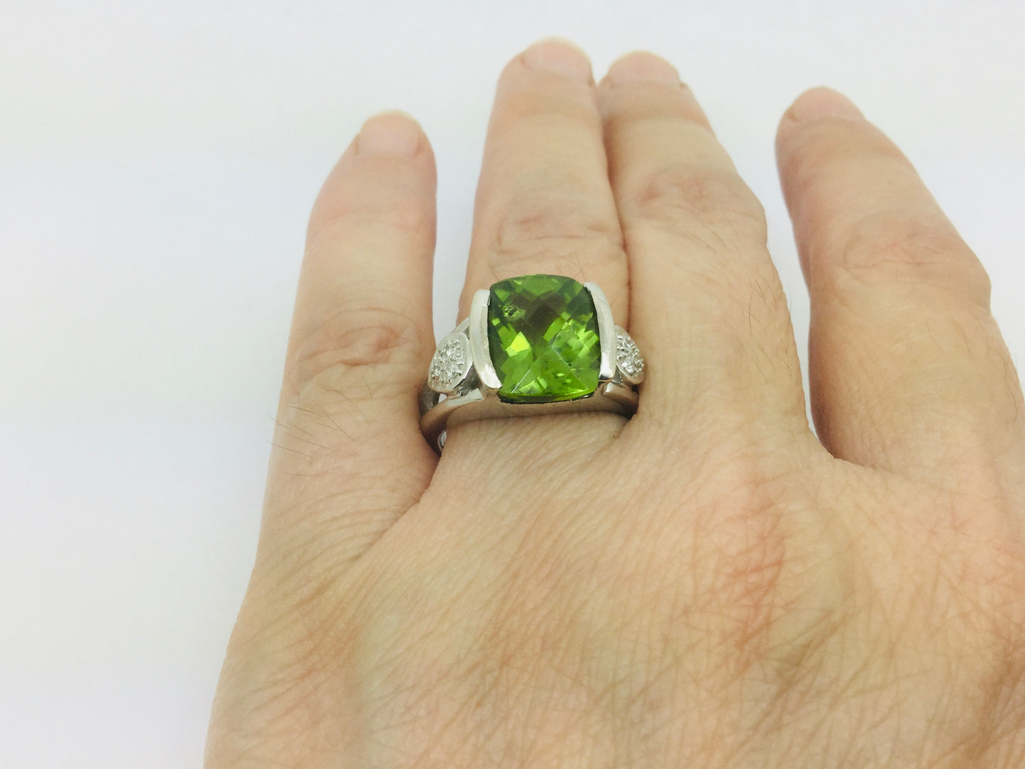 14k White Gold Cushion Cut 5ct Peridot August Birthstone & 9pt Diamond Accent Ring