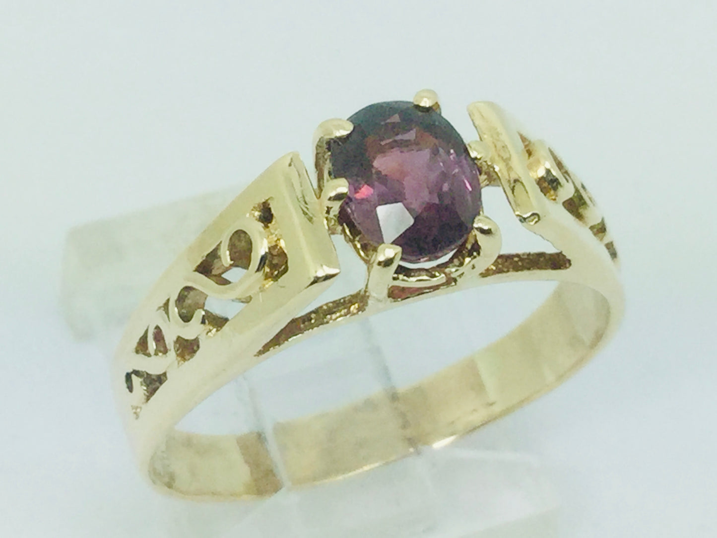 10k Yellow Gold Oval Cut 1ct Ruby July Birthstone Solitaire Ring