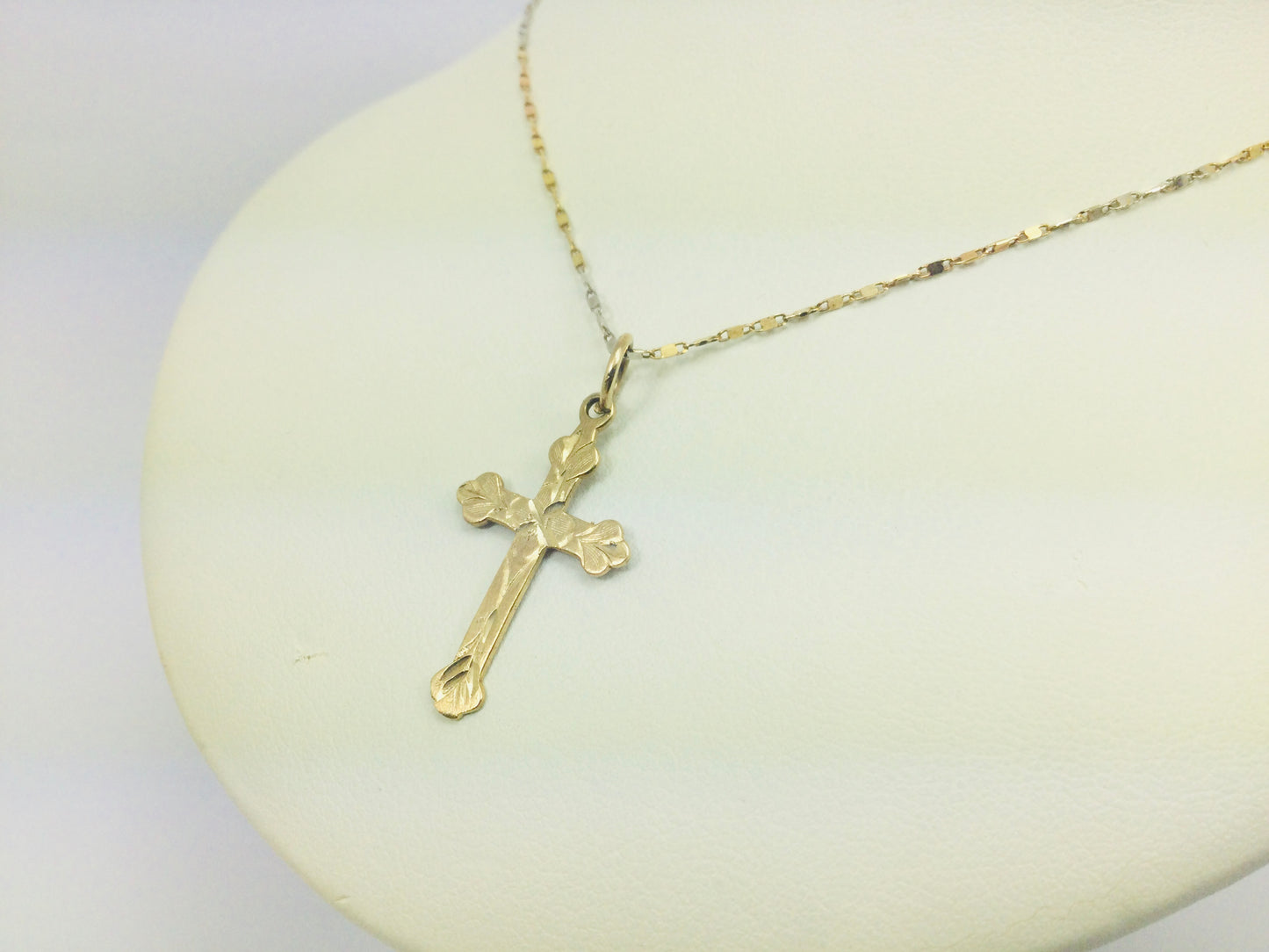 10k Yellow Gold Cross Pendent & White and Yellow Gold Chain Necklace