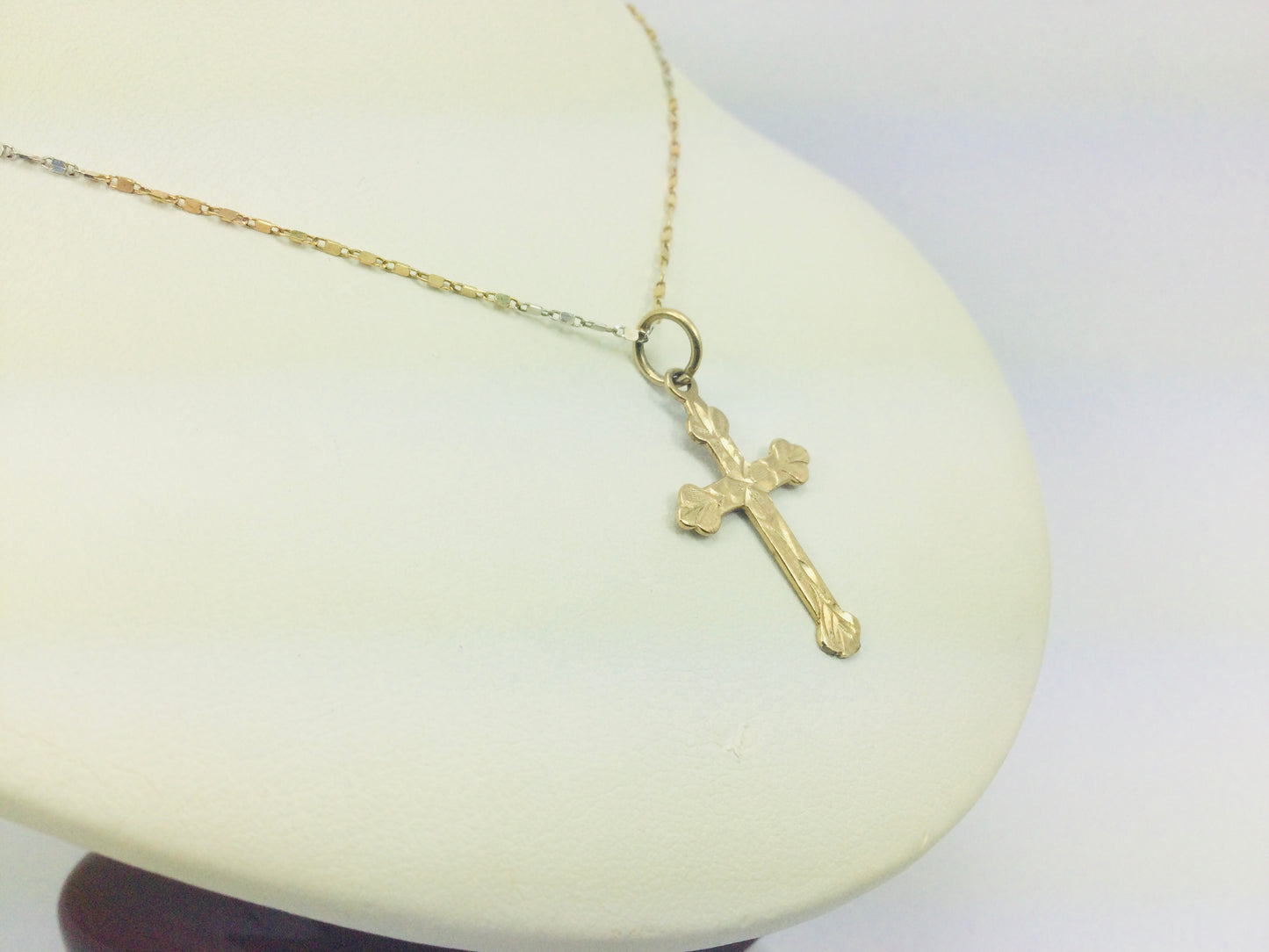 10k Yellow Gold Cross Pendent & White and Yellow Gold Chain Necklace