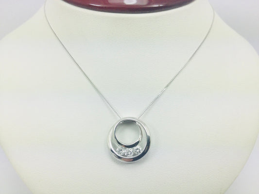 10k White Gold Round Cut 0.30ct Diamond Trinity Circle Necklace