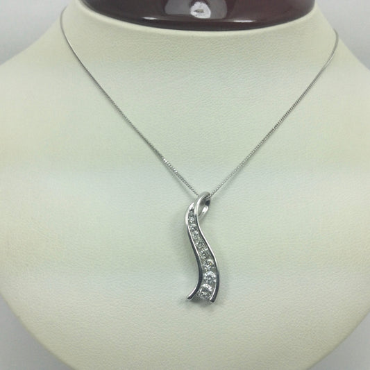 10k White Gold Round Cut 0.33ct Diamond Row Set Wave Necklace