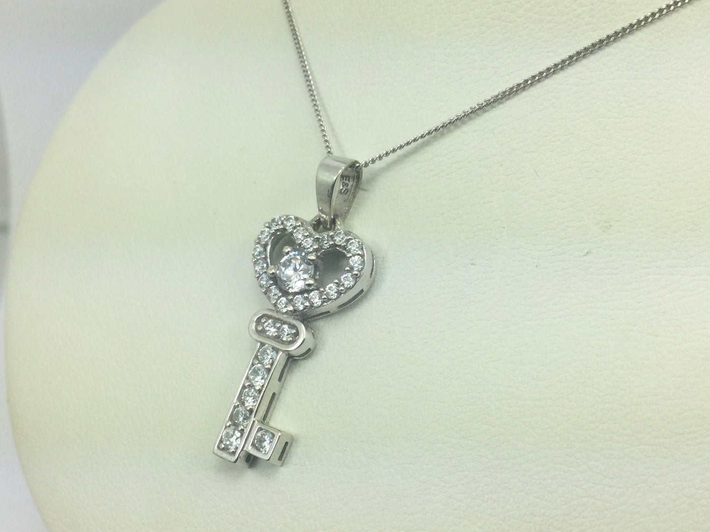 10k White Gold Round Cut Cubic Zirconia (CZ) Heart Key Necklace