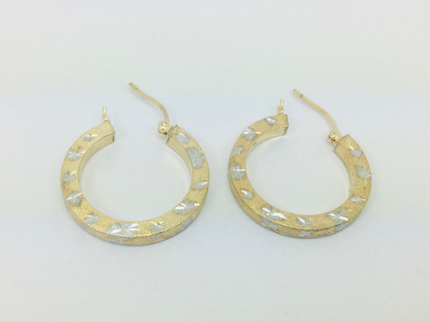 14k Yellow Gold Round Circular Illusion Cut Hoop Earrings