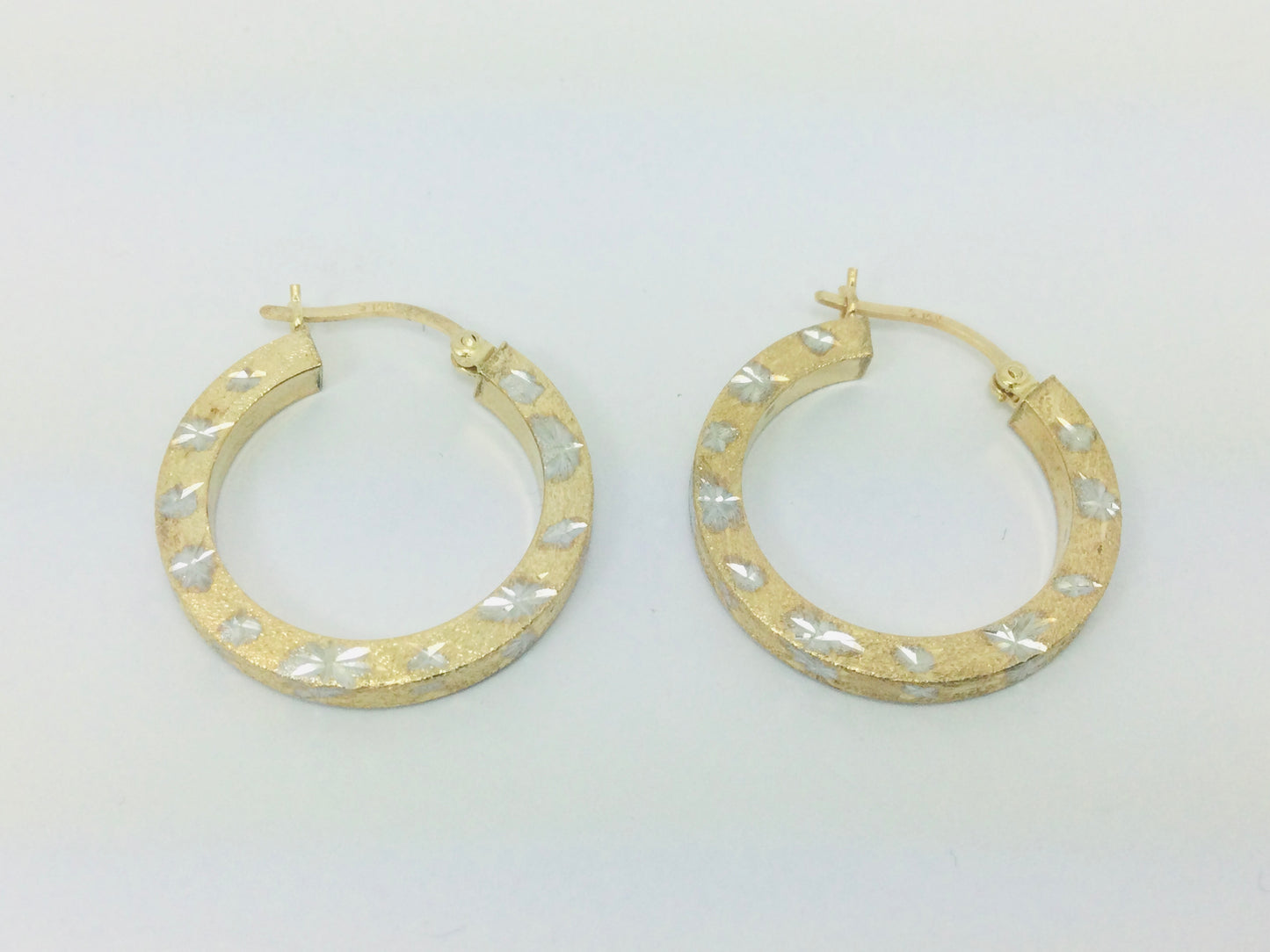 14k Yellow Gold Round Circular Illusion Cut Hoop Earrings