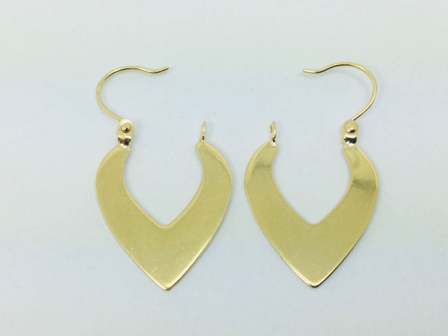 14k Yellow Gold Pointed Hoop Earrings