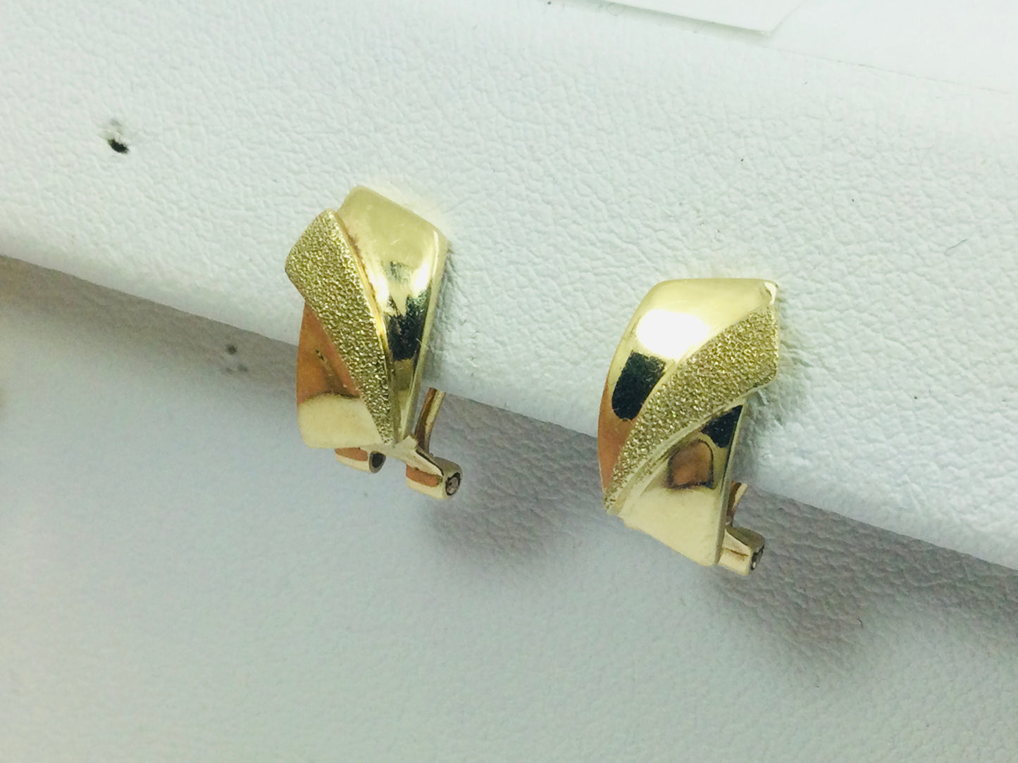 14k Yellow Gold Stud Earrings