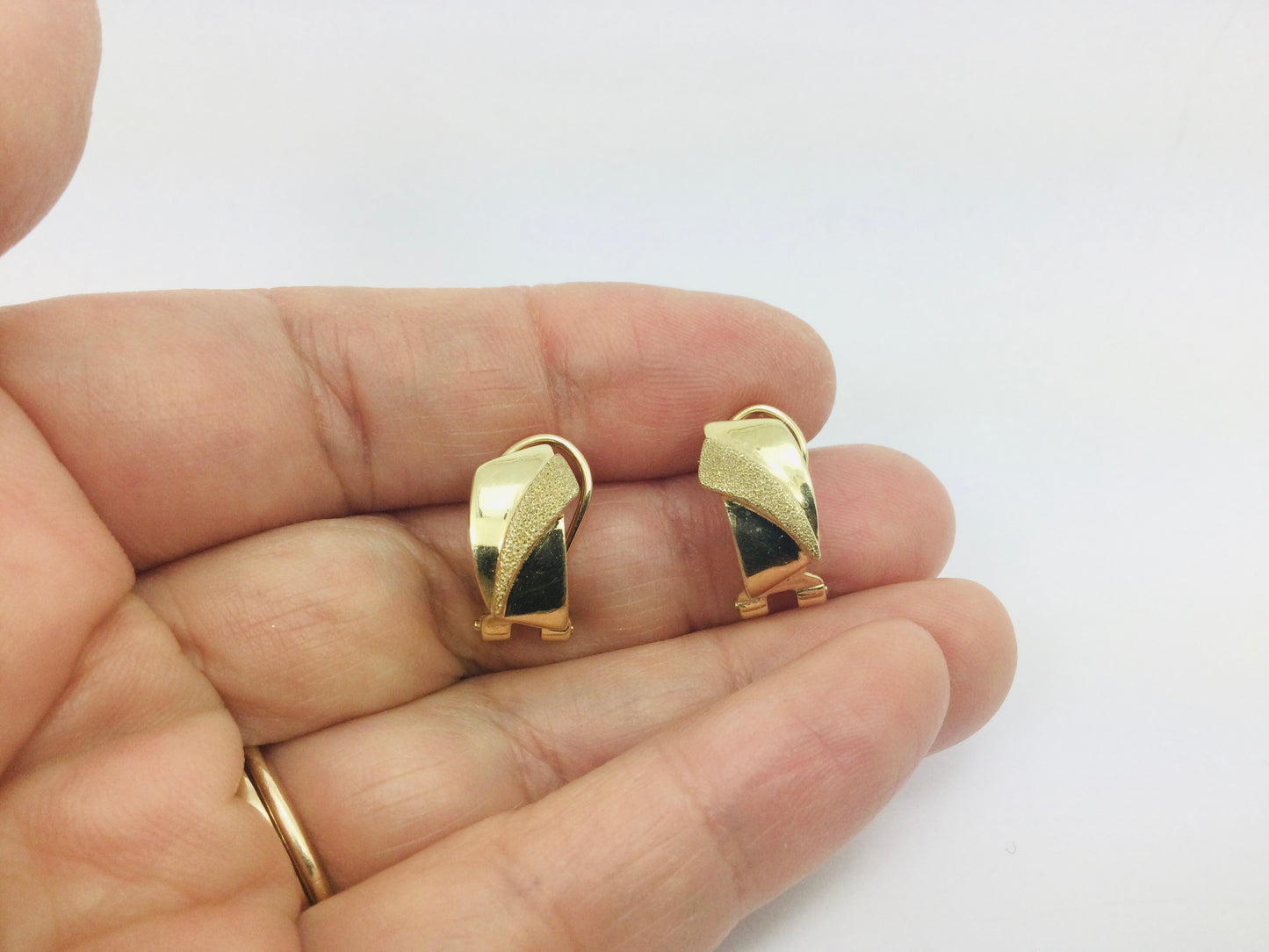 14k Yellow Gold Stud Earrings