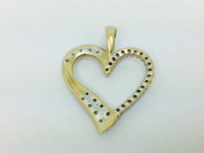 10k Yellow Gold Round Cut 32pt Diamond Heart Pendent