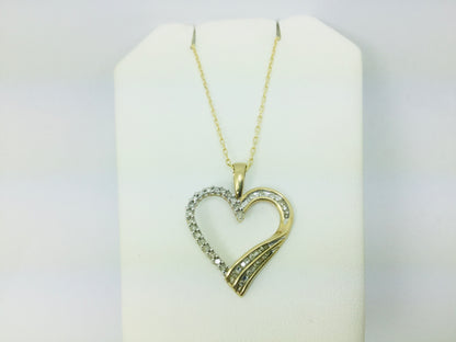 10k Yellow Gold Round Cut 32pt Diamond Heart Pendent