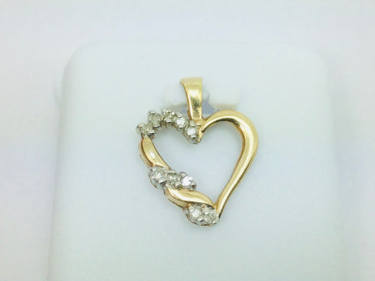 10k Yellow Gold Round Cut 10pt Diamond Heart Pendent