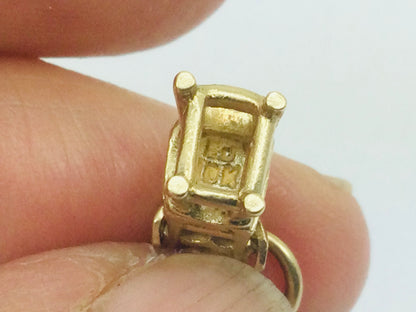 10k Yellow Gold Highchair Pendent