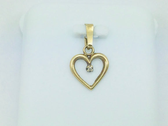 10k Yellow Gold Round Cut 1pt Diamond Heart Pendent