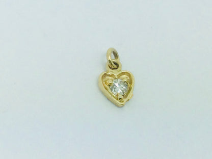 10k Yellow Gold Round Cut 1pt Cubic Zirconia (CZ) Heart Pendent