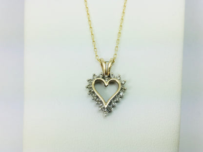 10k Yellow Gold Round Cut 18pt Diamond Heart Pendent