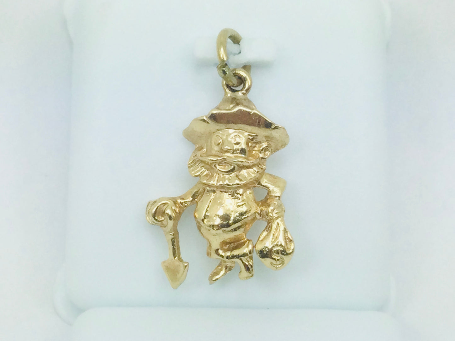 10k Yellow Gold Leprechaun Pendent