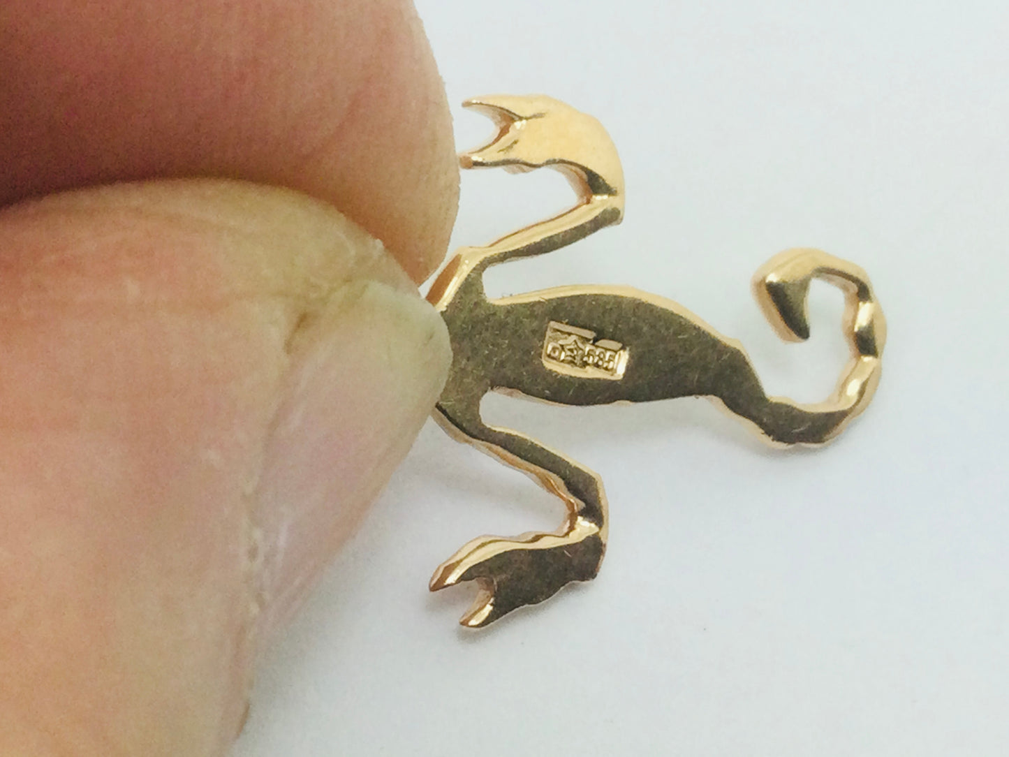 14k Yellow Gold Scorpio Horoscope (Oct-Nov) Pendent