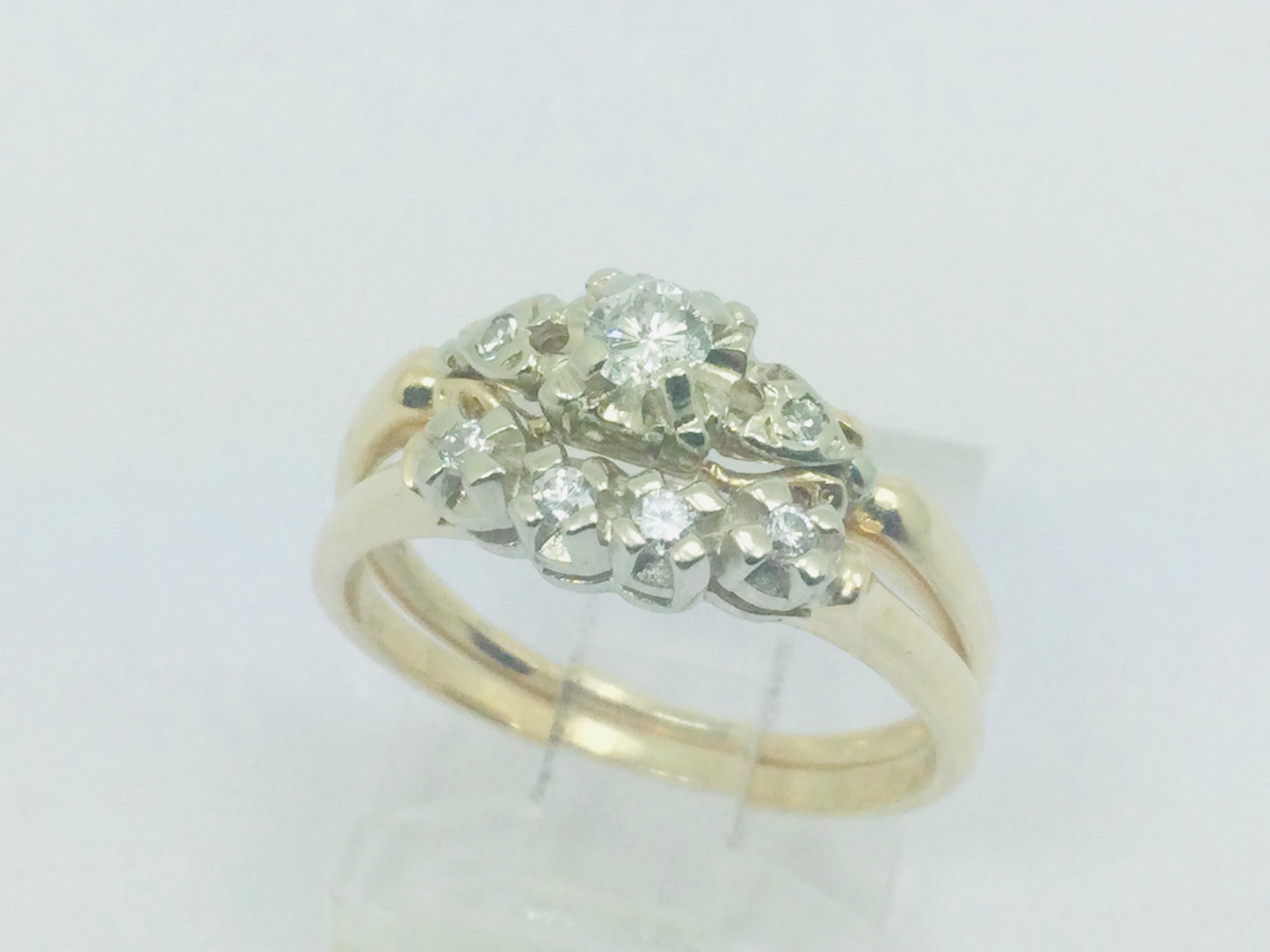 14k Yellow Gold Round Cut 17pt Diamond Engagement and Wedding Ring Set