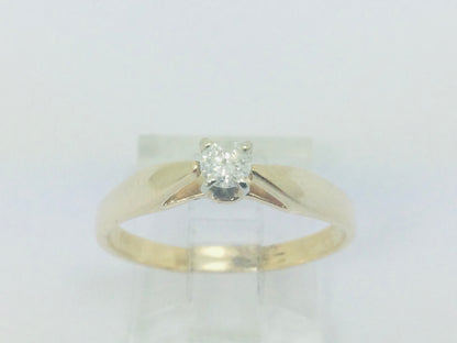 14k Yellow Gold Round Cut 15pt Diamond Solitaire Ring