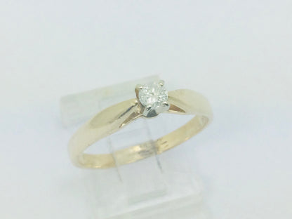 14k Yellow Gold Round Cut 15pt Diamond Solitaire Ring